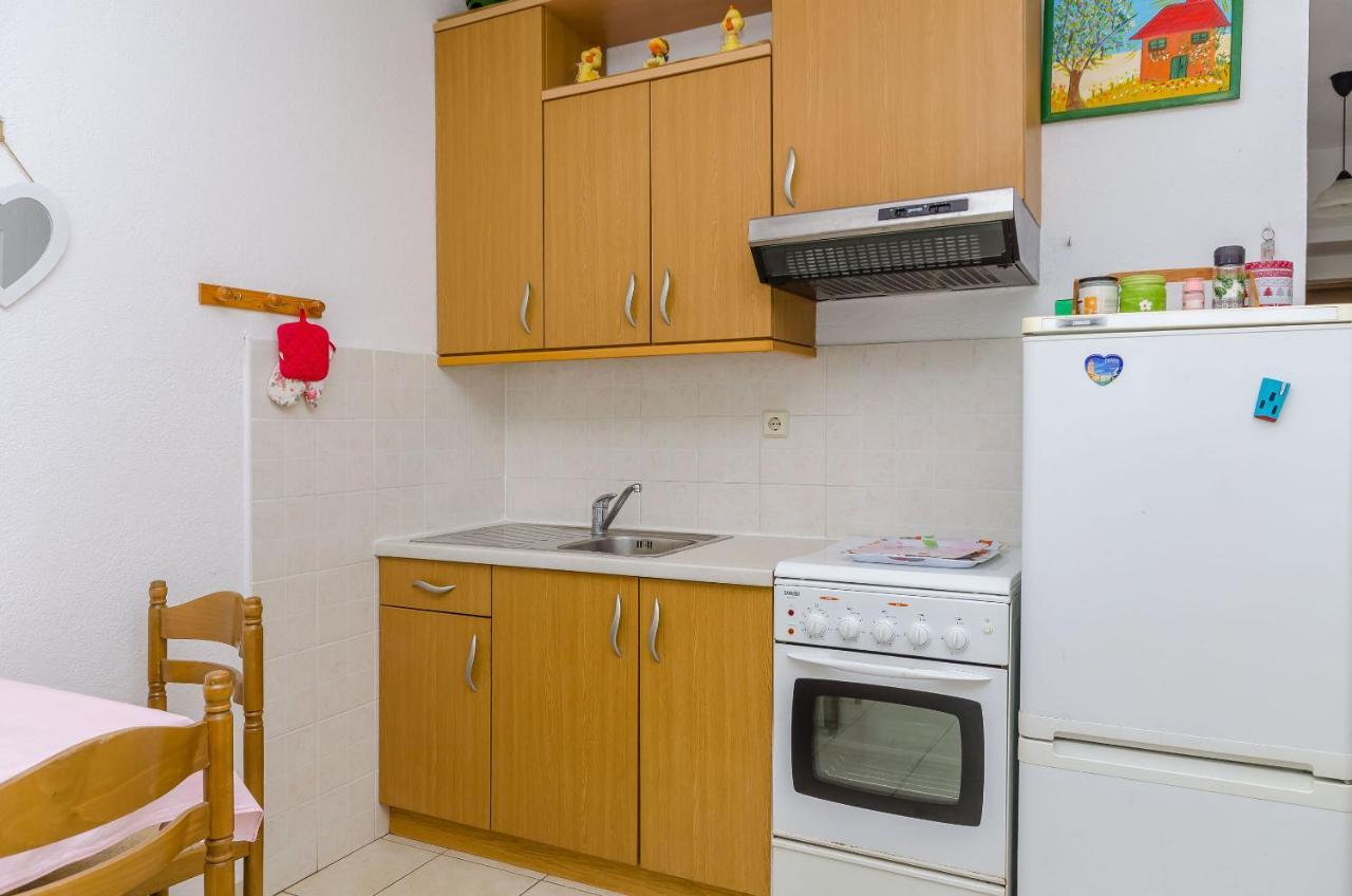 Apartments Stara Maslina 슬라티네 외부 사진