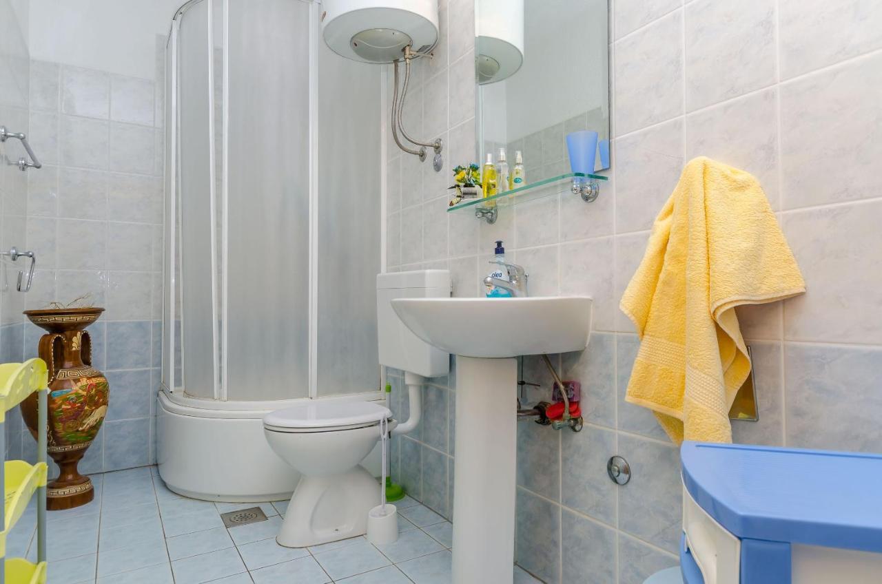 Apartments Stara Maslina 슬라티네 외부 사진