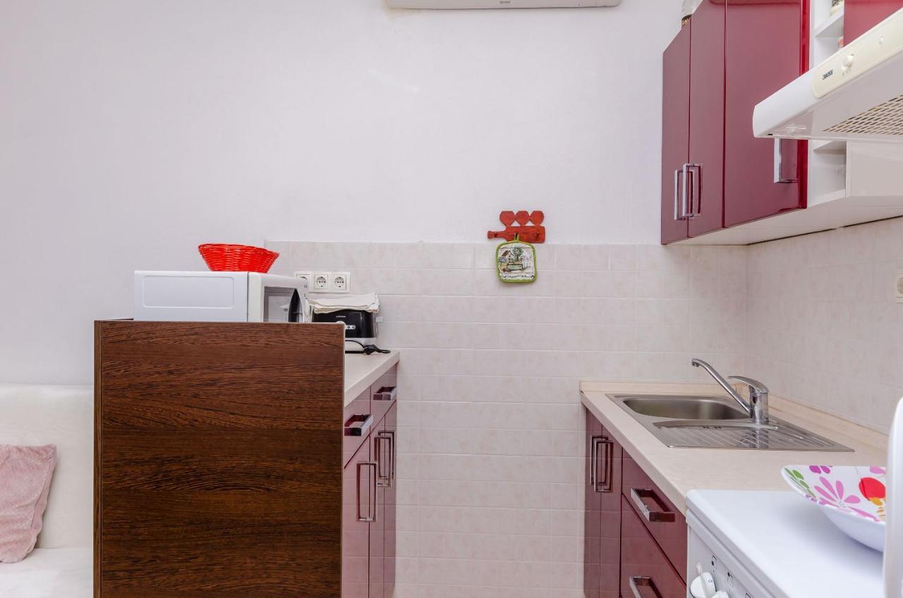 Apartments Stara Maslina 슬라티네 외부 사진