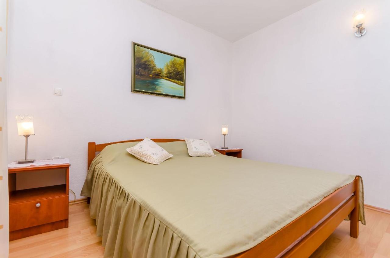 Apartments Stara Maslina 슬라티네 외부 사진