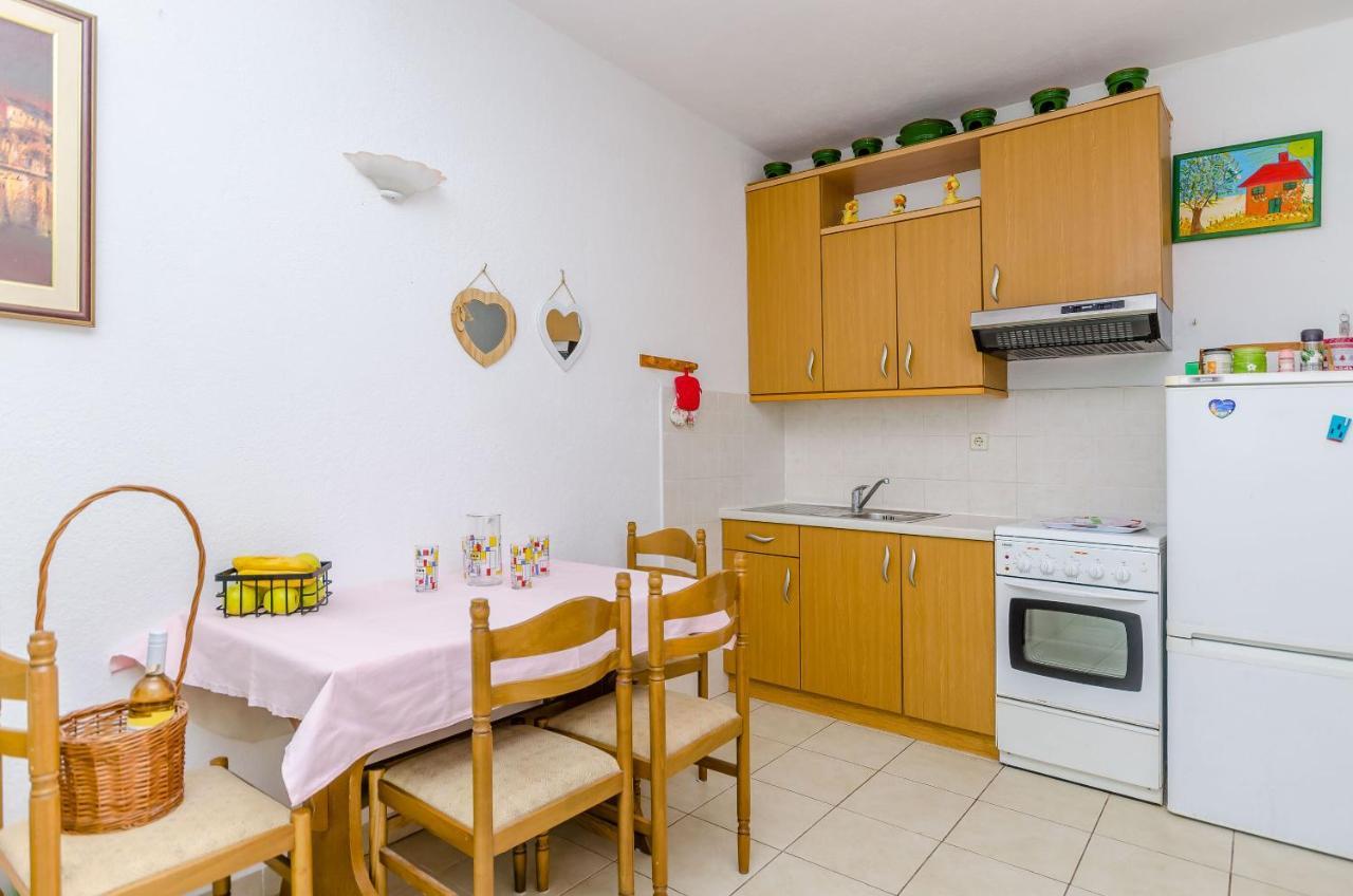 Apartments Stara Maslina 슬라티네 외부 사진